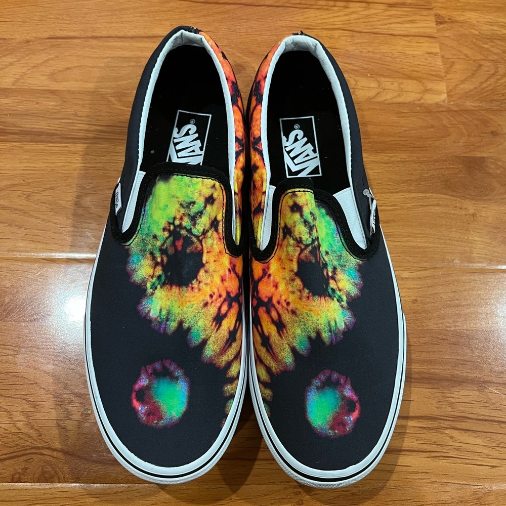 Vans- tie-dye platform NWOT
